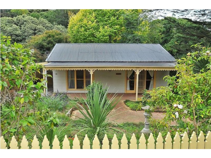 95 Monbulk Road, Kallista VIC 3791