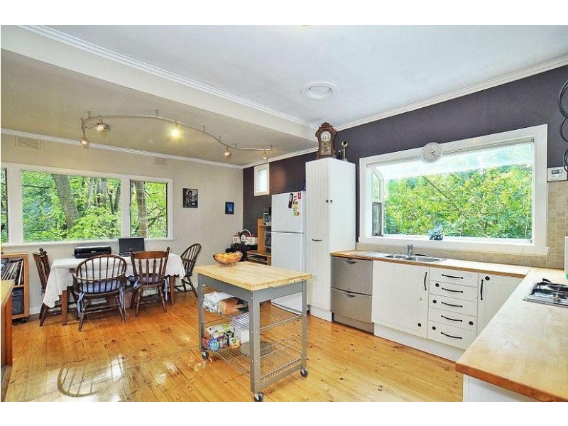 95 Monbulk Road, Kallista VIC 3791