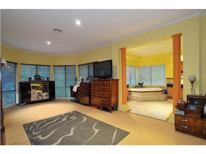 4A Temple Road, Belgrave South VIC 3160