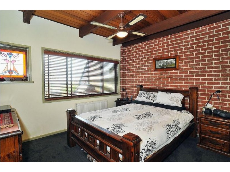 16 Nathalia Road, Belgrave South VIC 3160