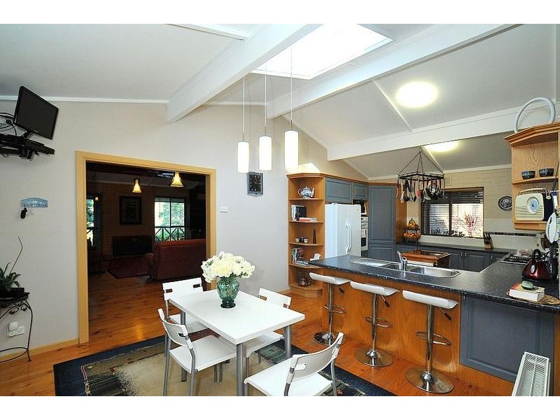 11 Sycamore Avenue, Emerald VIC 3782