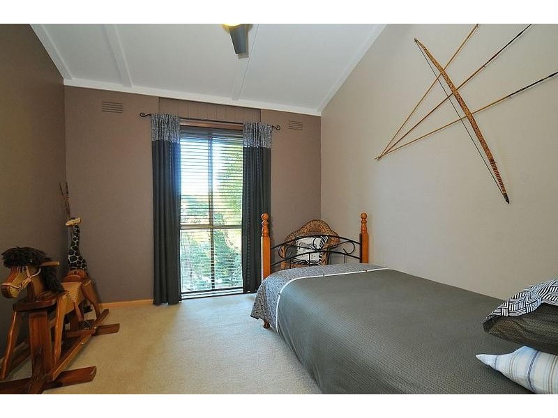 11 Sycamore Avenue, Emerald VIC 3782