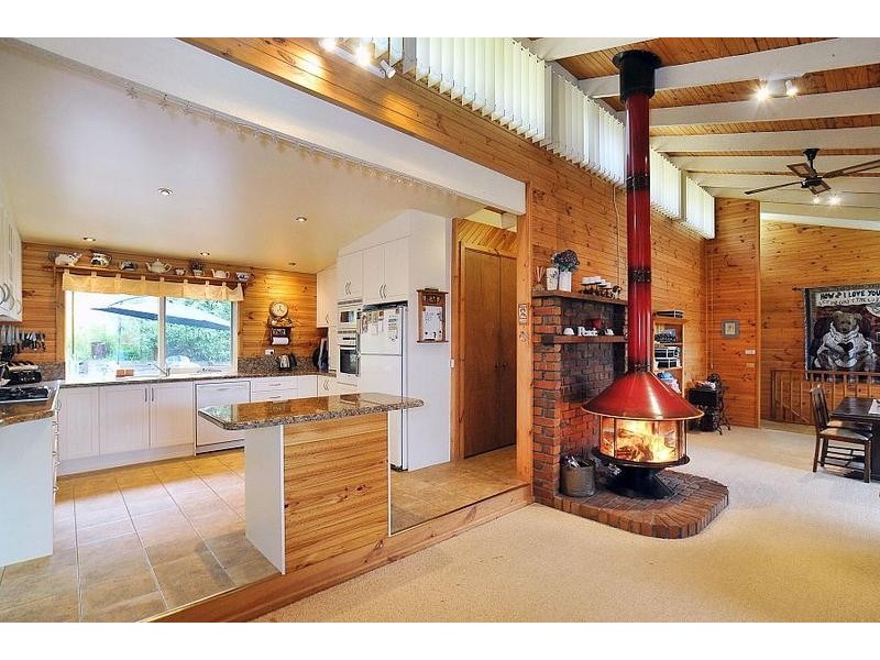26 Hughes Street, Upwey VIC 3158
