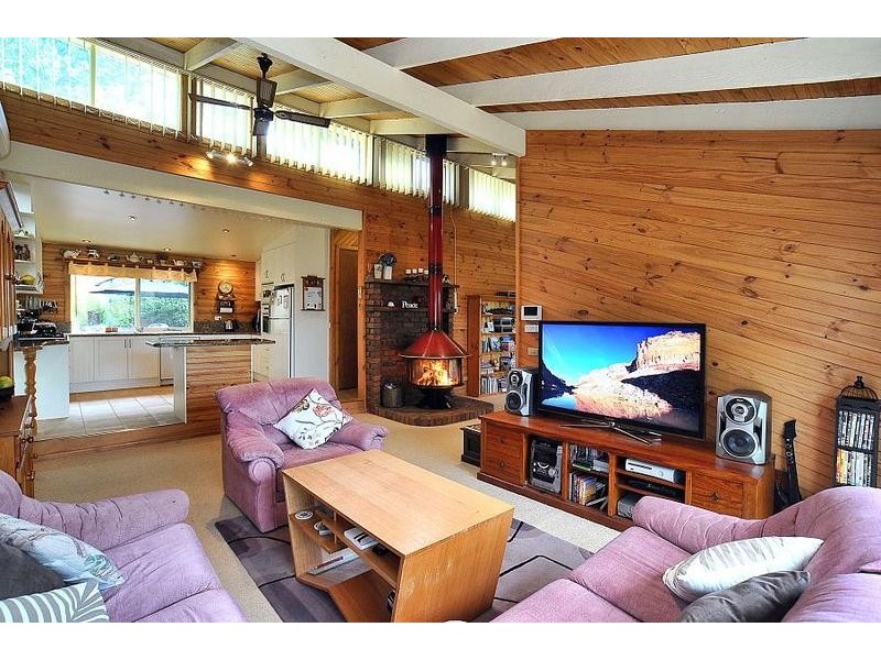 26 Hughes Street, Upwey VIC 3158