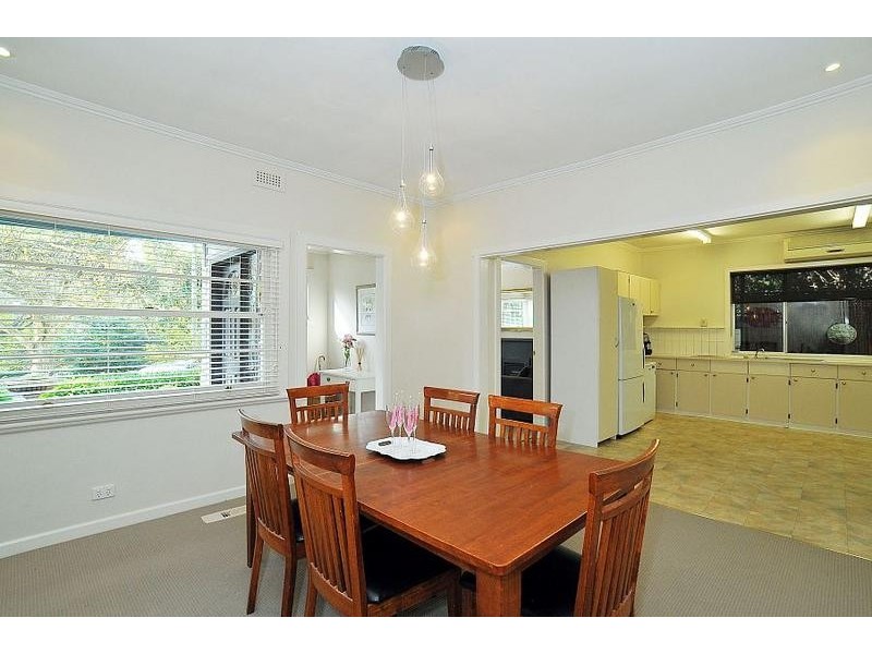 6 Darling Avenue, Upwey VIC 3158