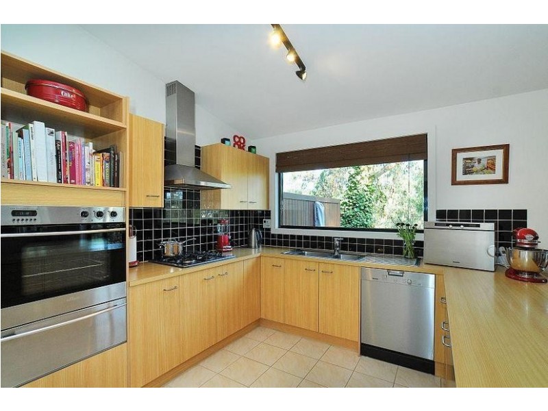 76 Belgrave-Hallam Road, Belgrave VIC 3160