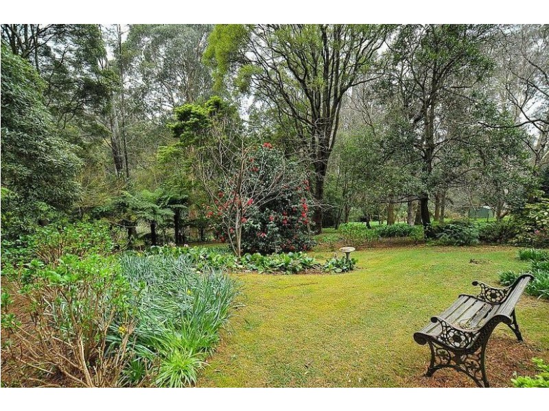 1 Kenneth Avenue, Sassafras VIC 3787