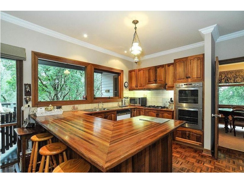 1 Kenneth Avenue, Sassafras VIC 3787