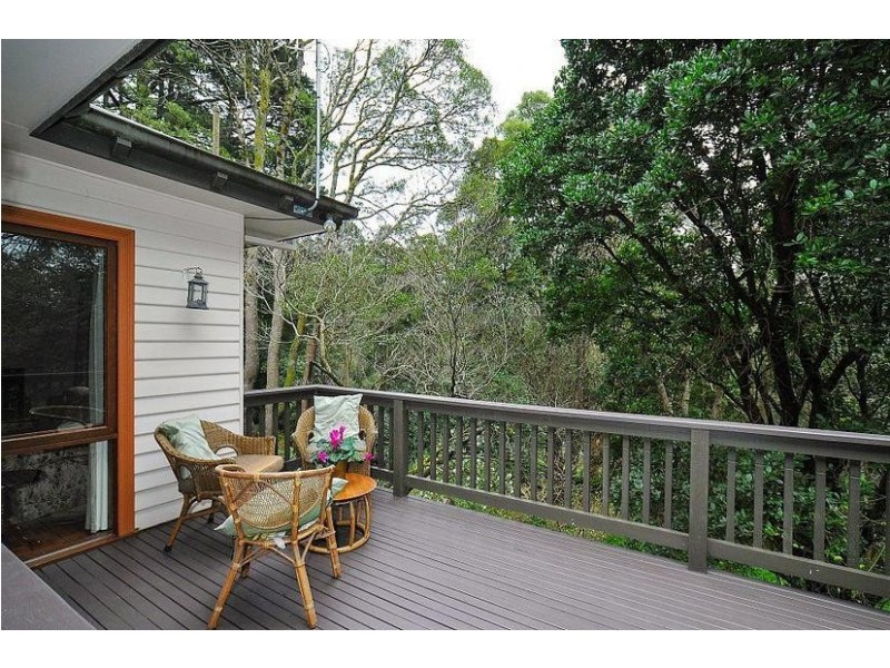 1 Kenneth Avenue, Sassafras VIC 3787