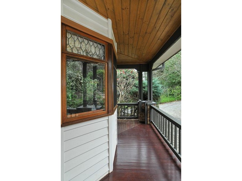 1 Kenneth Avenue, Sassafras VIC 3787