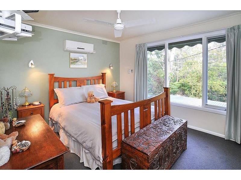 19 Leonard Street, Upwey VIC 3158