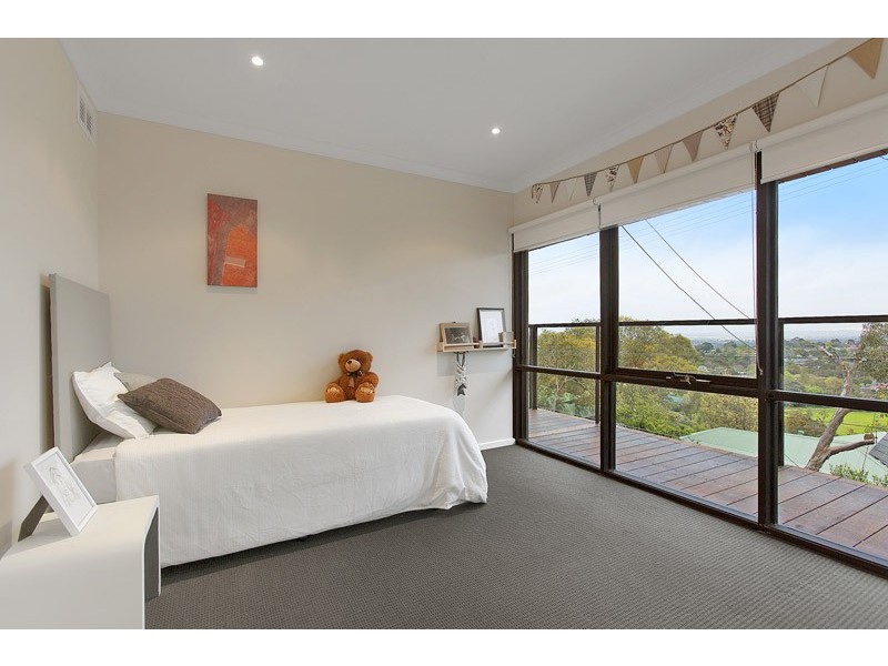 45 Ferndale Road, Upper Ferntree Gully VIC 3156