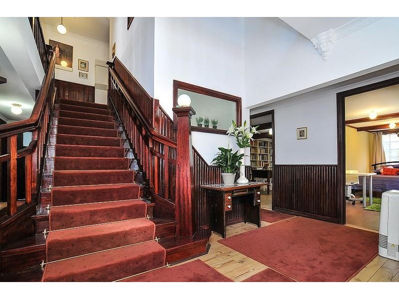 6 Mason Grove, Sassafras VIC 3787