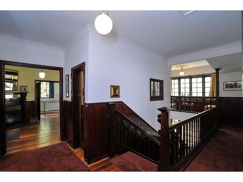 6 Mason Grove, Sassafras VIC 3787