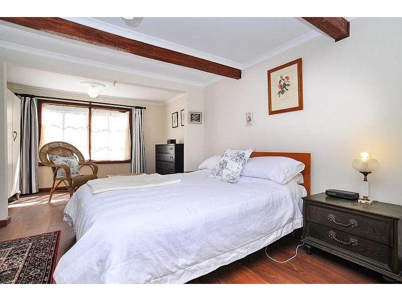 6 Mason Grove, Sassafras VIC 3787