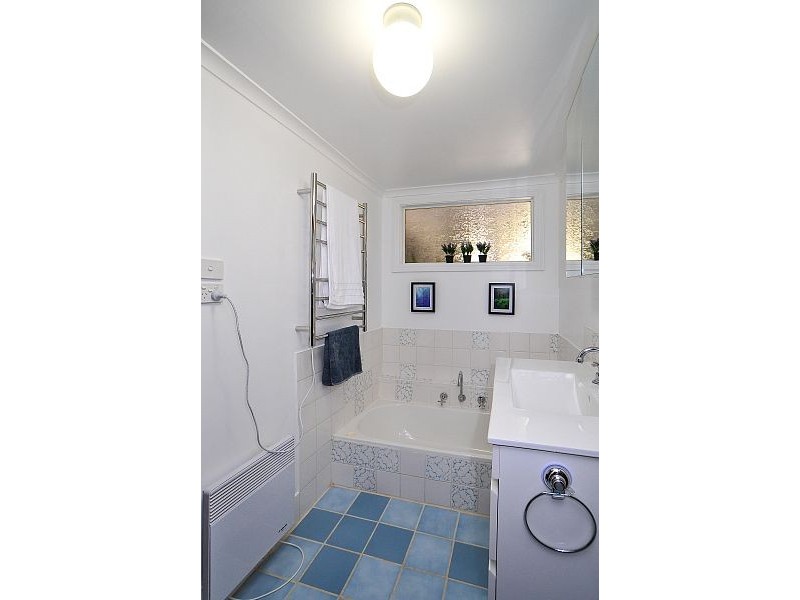 6 Mason Grove, Sassafras VIC 3787