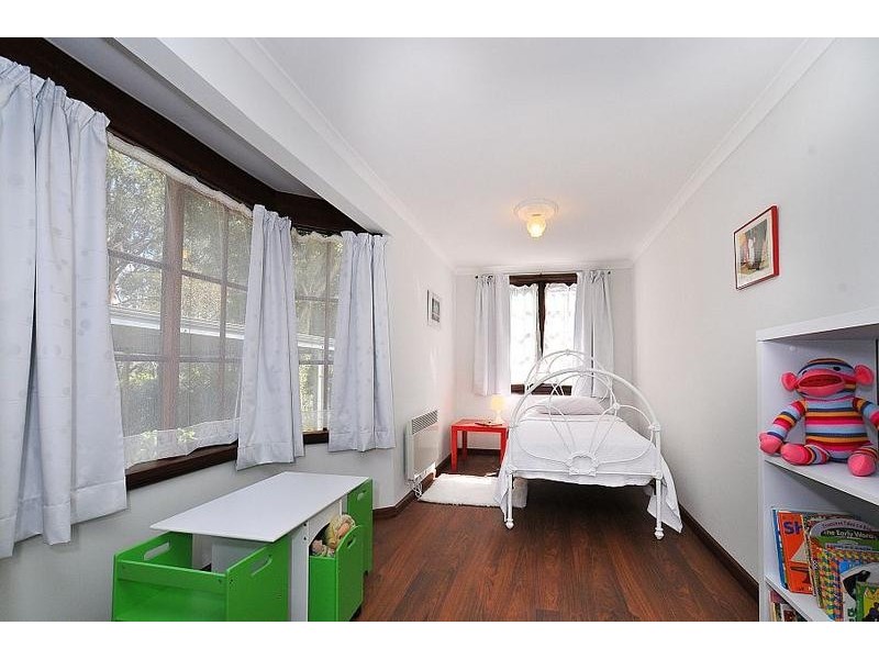 6 Mason Grove, Sassafras VIC 3787