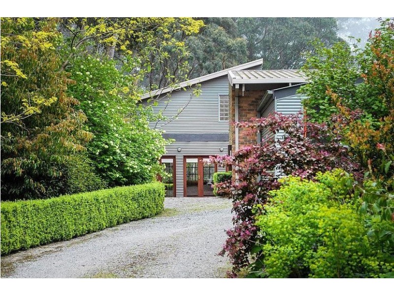 34 Olinda Crescent, Olinda VIC 3788