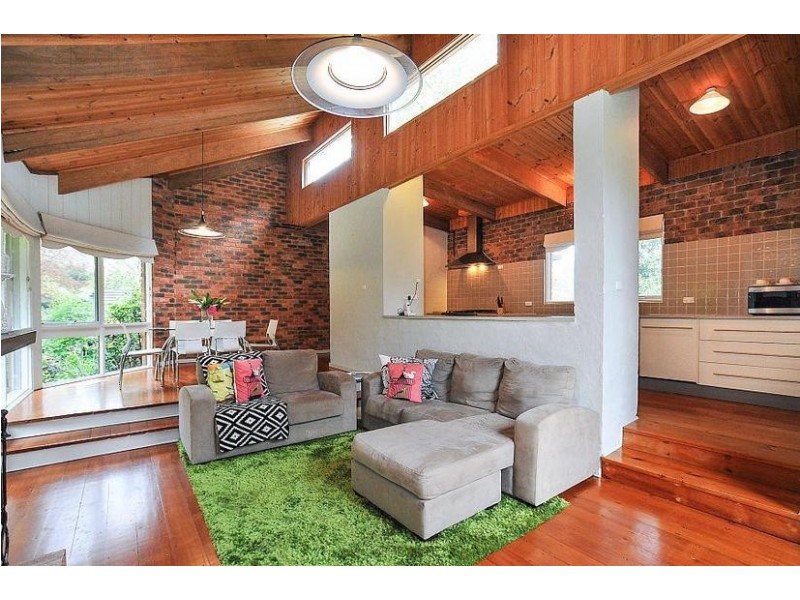 34 Olinda Crescent, Olinda VIC 3788