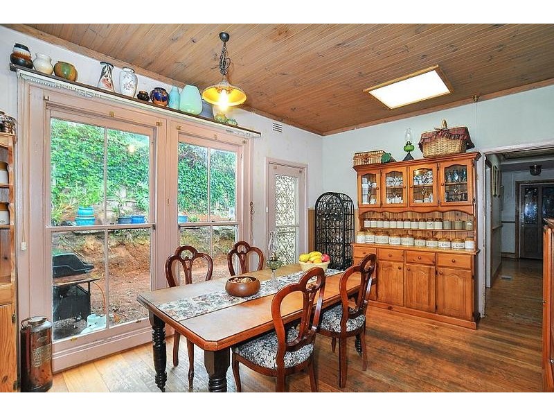 1 Chosen Avenue, Upwey VIC 3158