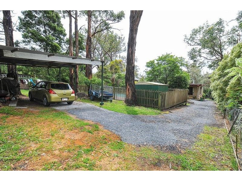 17 Heath Road, Belgrave Heights VIC 3160