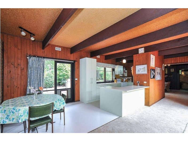 17 Heath Road, Belgrave Heights VIC 3160