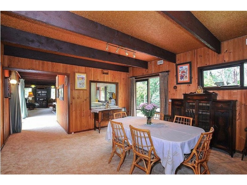 17 Heath Road, Belgrave Heights VIC 3160