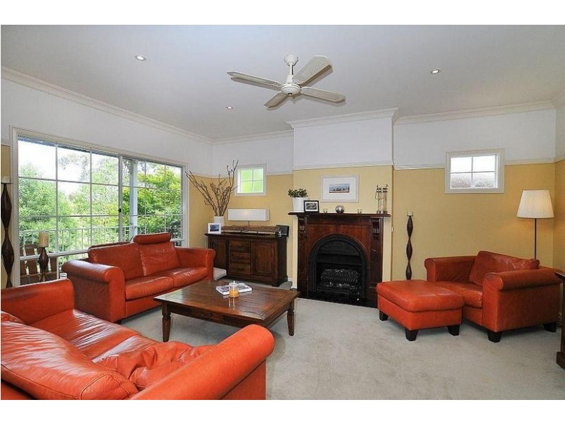 7 Thompson Road, Upwey VIC 3158