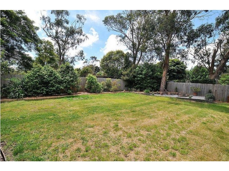 7 Thompson Road, Upwey VIC 3158