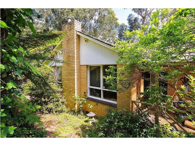 61 Alexander Avenue, Upwey VIC 3158