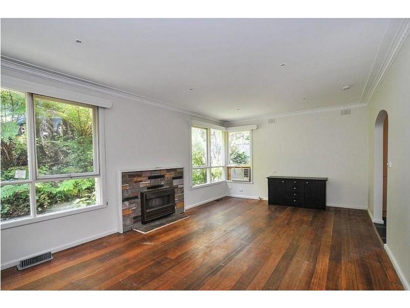 61 Alexander Avenue, Upwey VIC 3158
