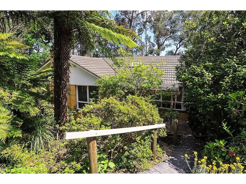 61 Alexander Avenue, Upwey VIC 3158