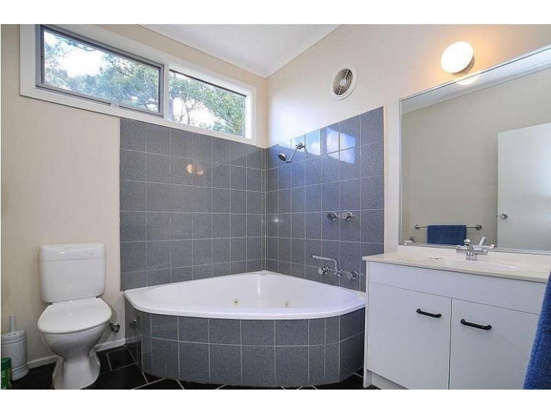 49 Ternes Road, Upwey VIC 3158