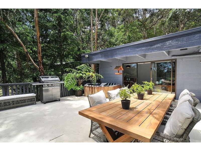 8 James Street, Selby VIC 3159