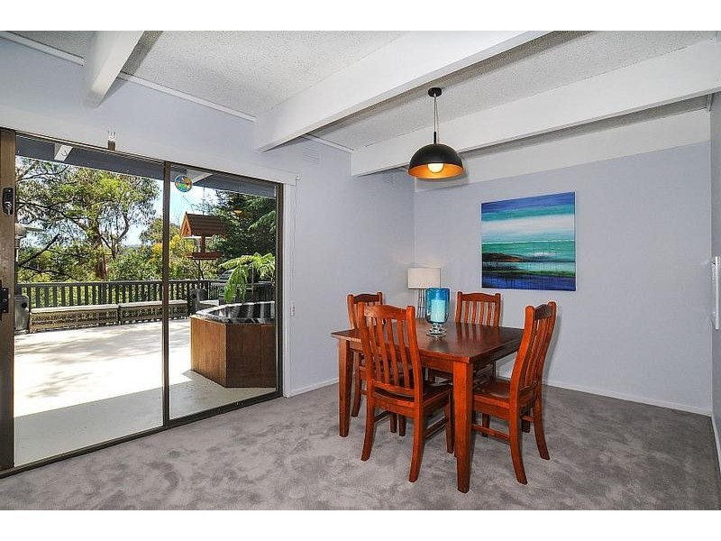 8 James Street, Selby VIC 3159