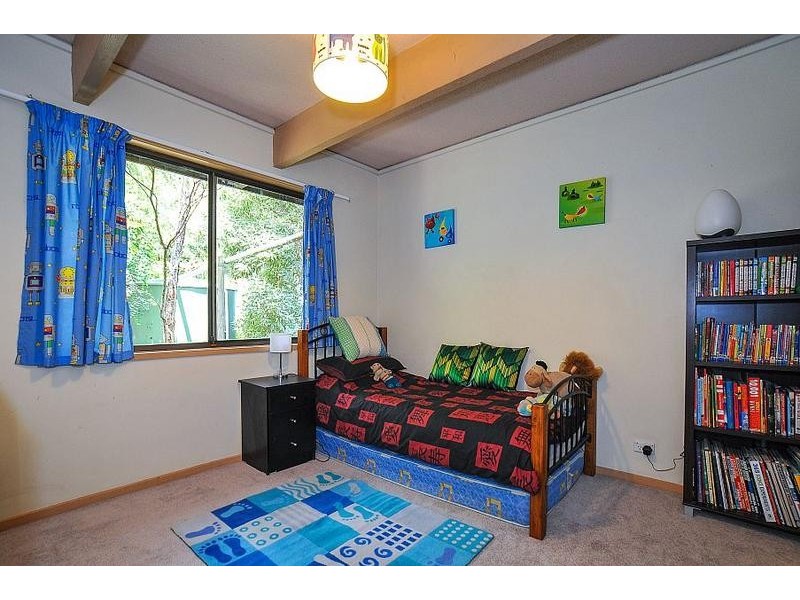 8 James Street, Selby VIC 3159