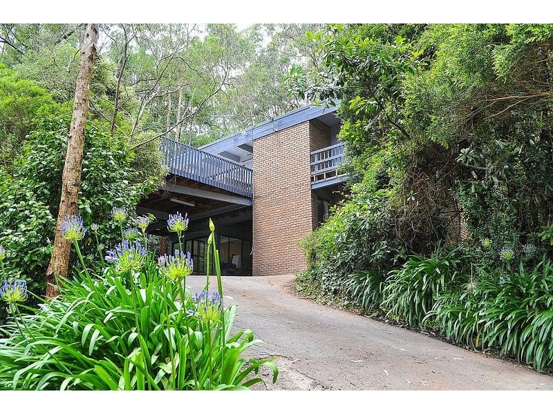 8 James Street, Selby VIC 3159