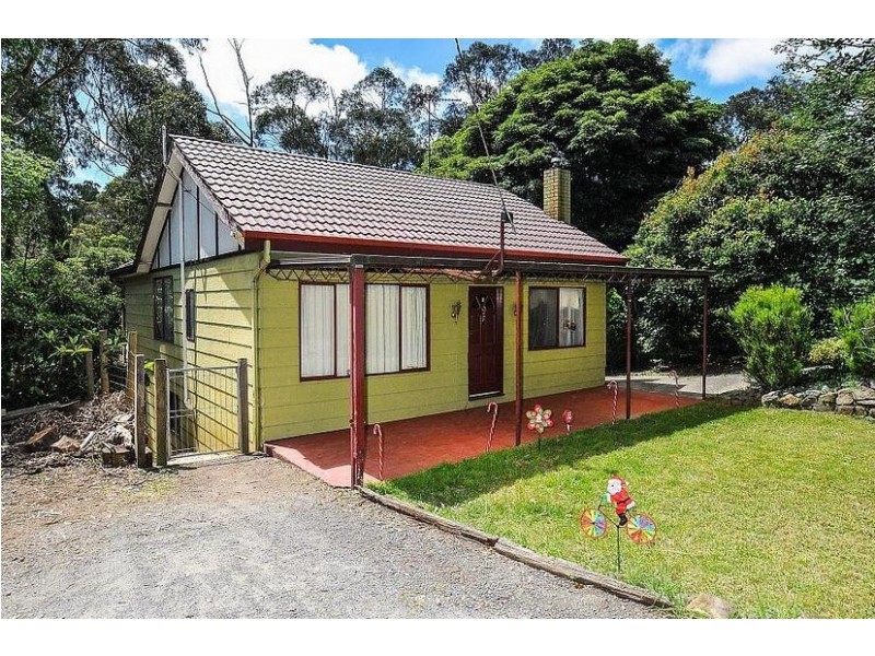 13 Runnymede Road, Belgrave VIC 3160
