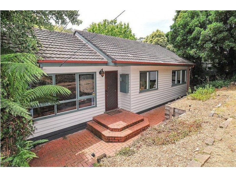 99 Old Belgrave Road, Upwey VIC 3158