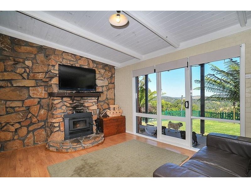 15 Fern Road, Upper Ferntree Gully VIC 3156