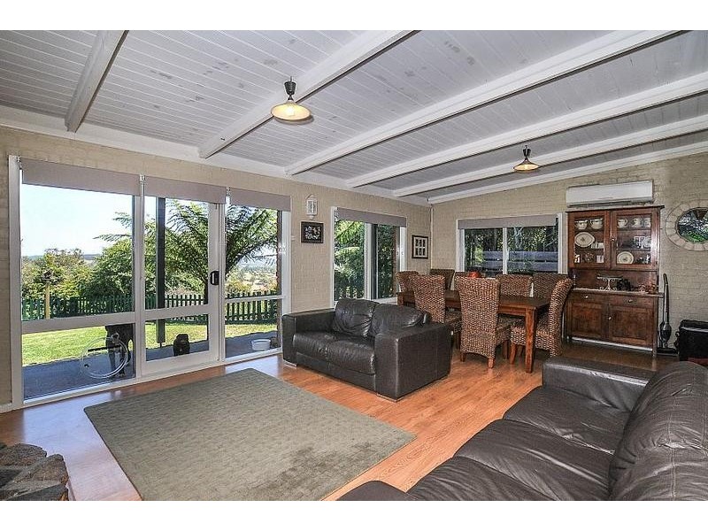 15 Fern Road, Upper Ferntree Gully VIC 3156
