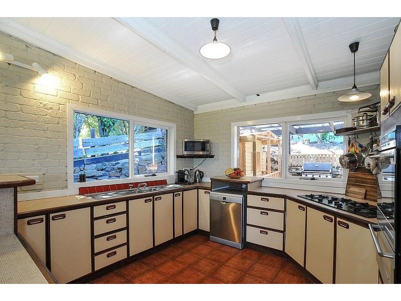 15 Fern Road, Upper Ferntree Gully VIC 3156
