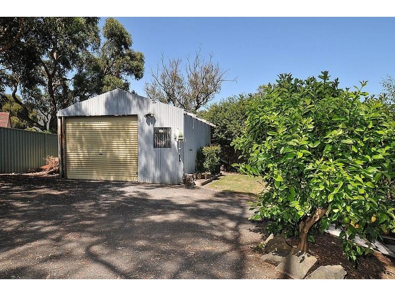 15 Fern Road, Upper Ferntree Gully VIC 3156