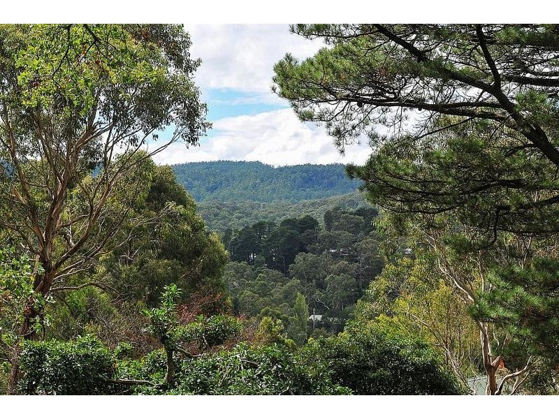 4 The Crescent, Belgrave Heights VIC 3160