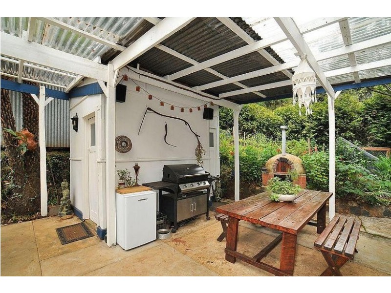 4 Camms Road, The Patch VIC 3792
