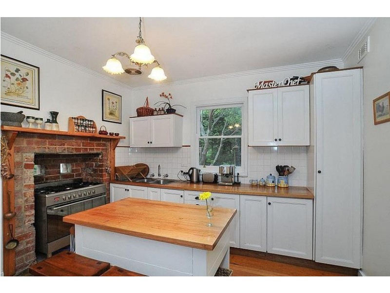 4 Camms Road, The Patch VIC 3792