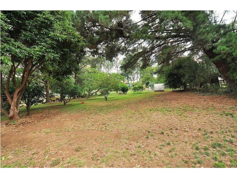 4 Camms Road, The Patch VIC 3792