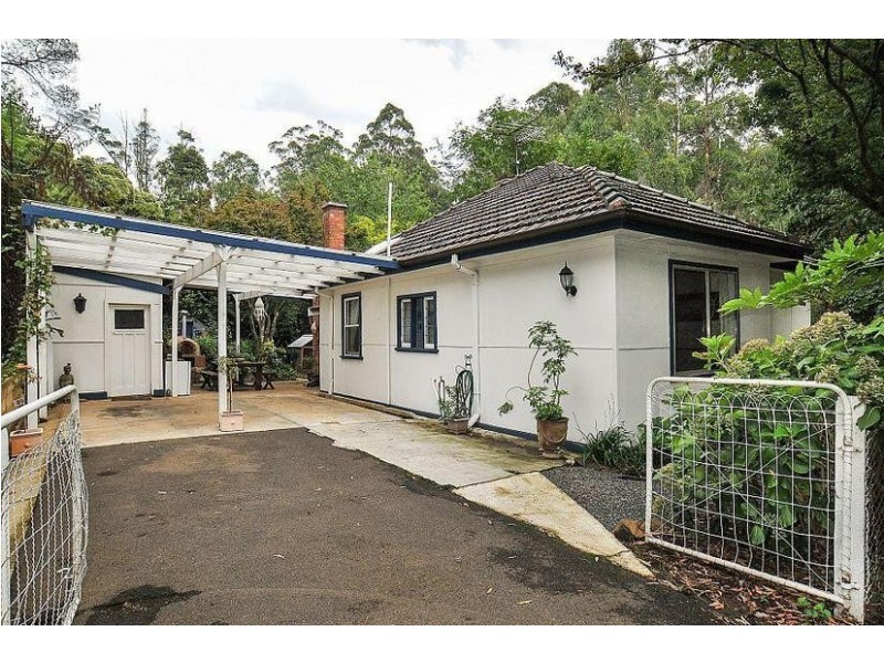 4 Camms Road, The Patch VIC 3792