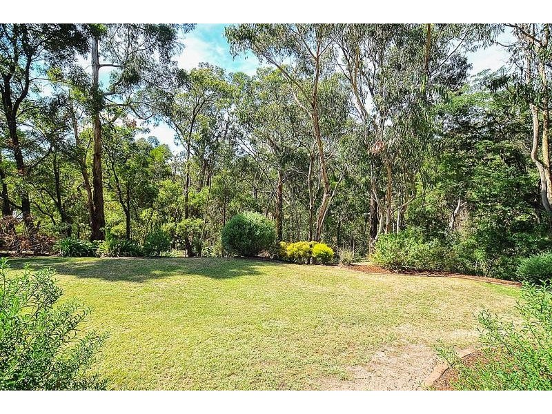 21 Vista Road, Belgrave Heights VIC 3160