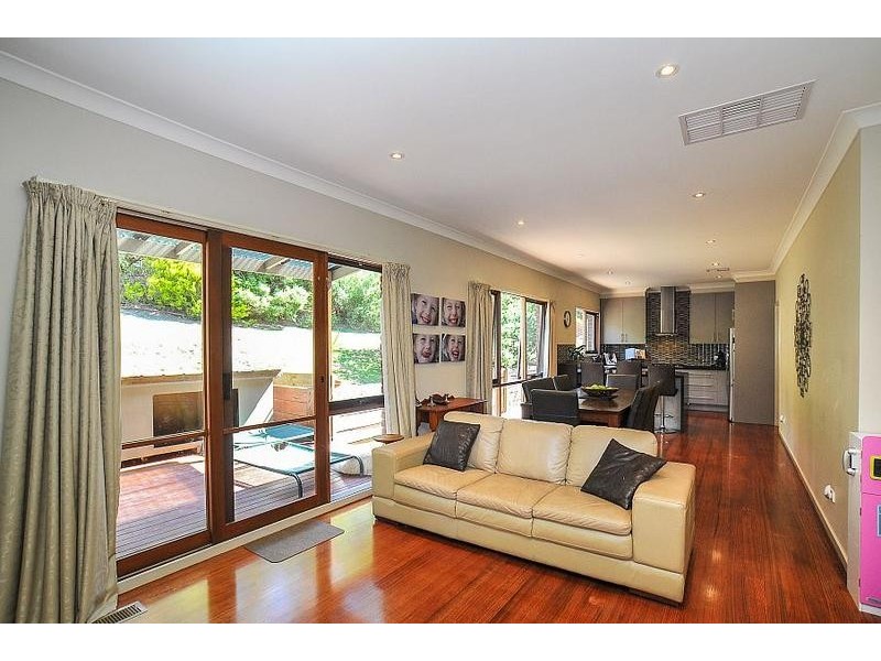 21 Vista Road, Belgrave Heights VIC 3160
